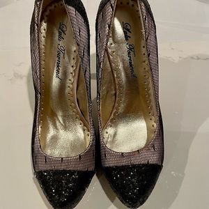 LULU Townsend Vivian Fishnet Sparkle Stiletto Heels. Size 7.